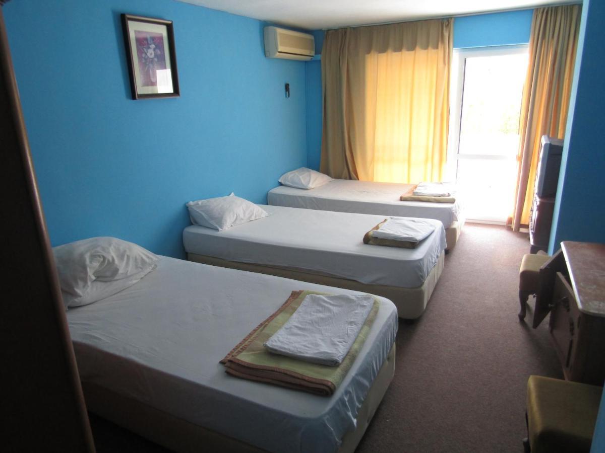 Hostel Papagal Варна Экстерьер фото