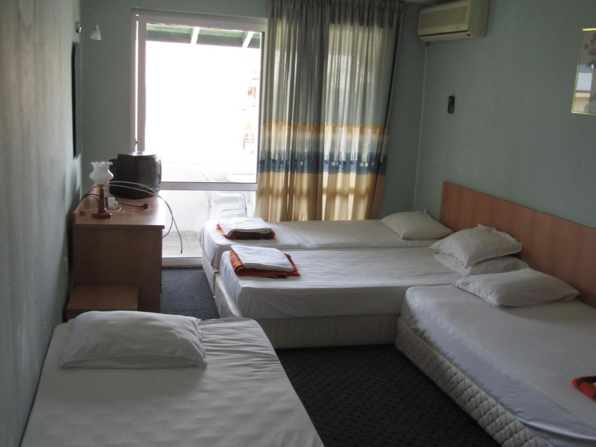 Hostel Papagal Варна Экстерьер фото