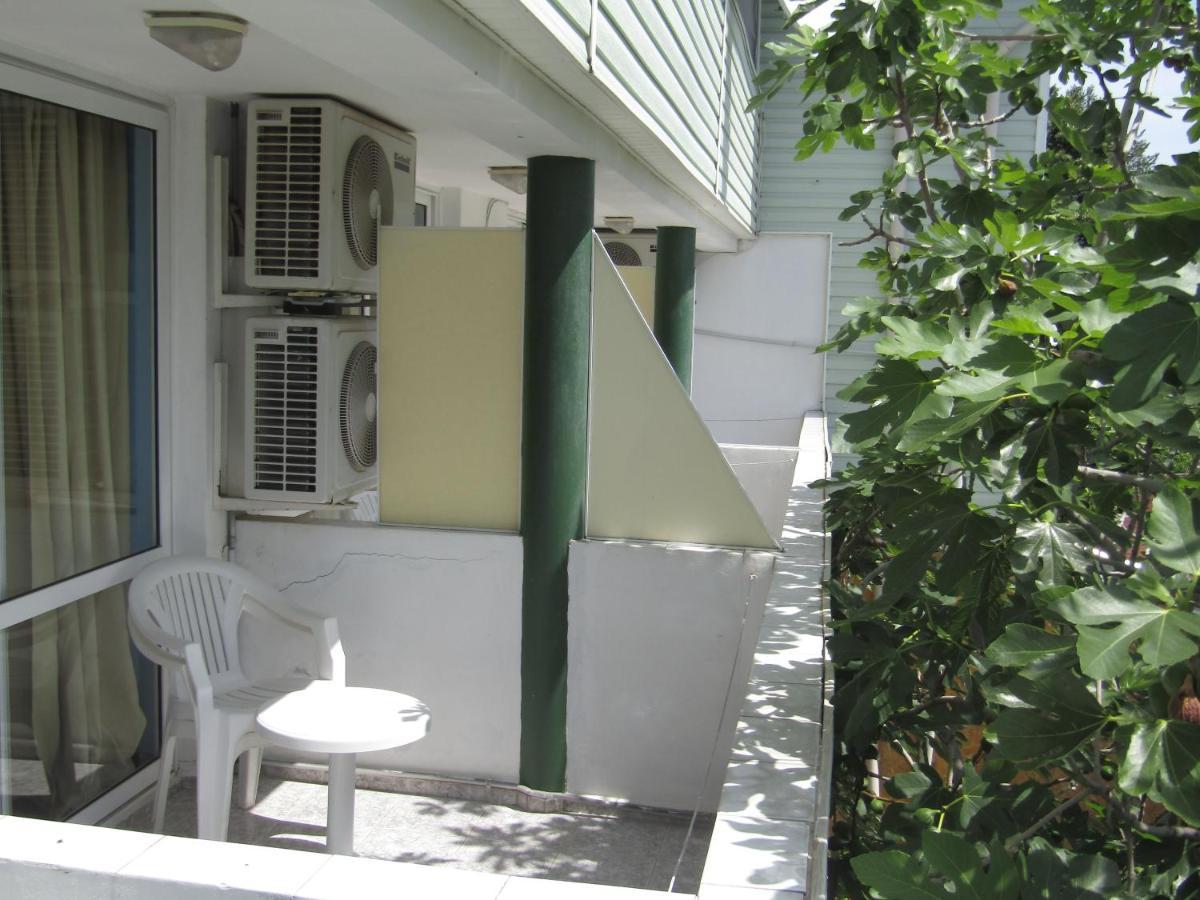 Hostel Papagal Варна Экстерьер фото