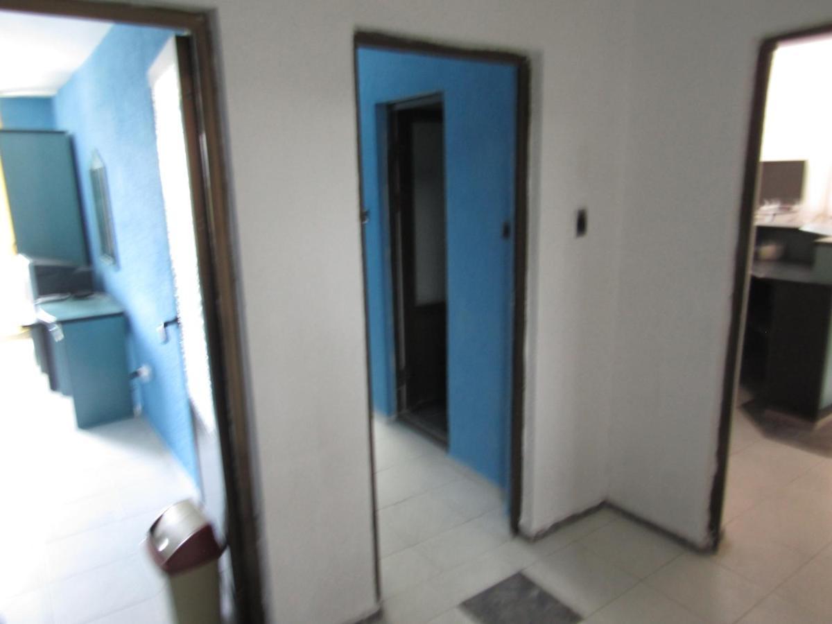 Hostel Papagal Варна Экстерьер фото