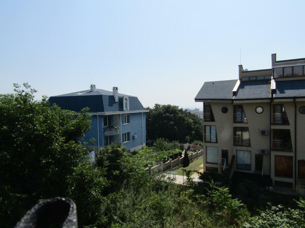 Hostel Papagal Варна Экстерьер фото