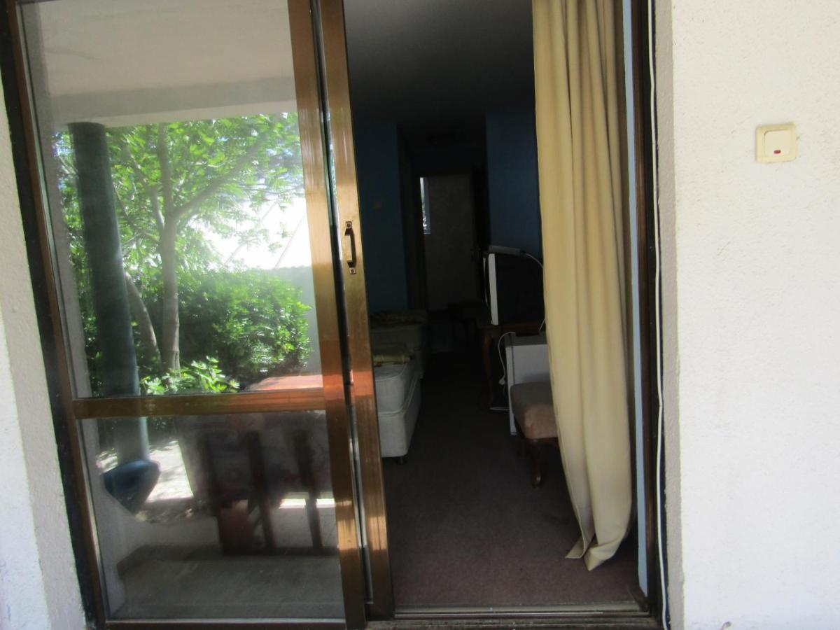 Hostel Papagal Варна Экстерьер фото
